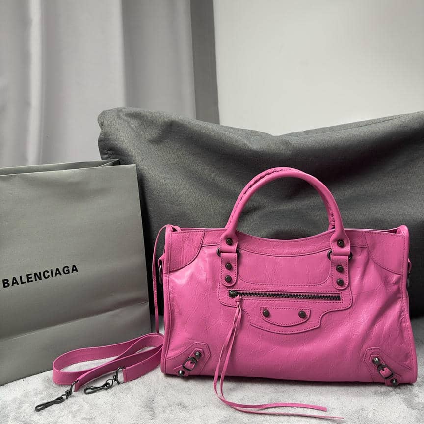 Moto Bag Cracked Leather-10